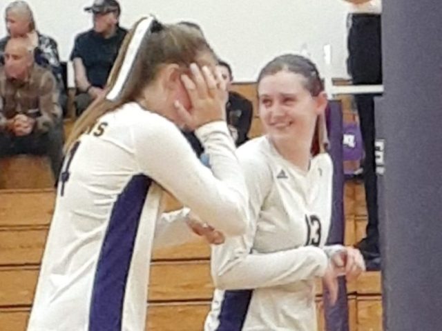 Varsity Volleyball Wins Five-Set Battle Against Jefferson